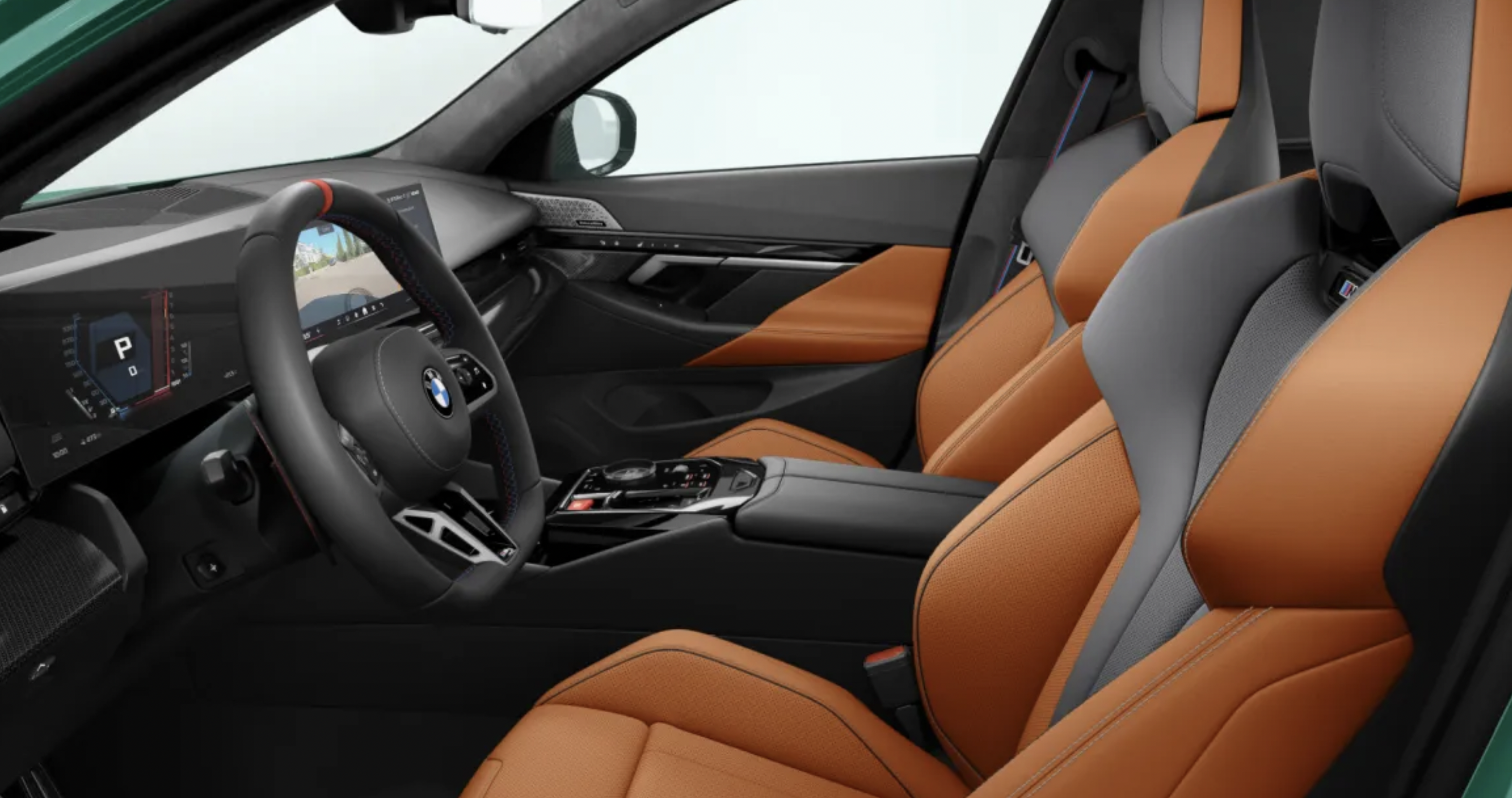 BMW M5 SEDAN | nový model | V8 biturbo hybrid 727 koní | super sportovní hybridní sedan | novinka ve výrobě | zelená s hnědou kůží | maximální výbava | první nové auto | velká sleva | nákup online | AUTOiBUY.com